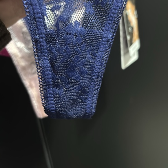 Daisy Fuentes 5 Pack Pretty Lace &  Mesh Thong/Panties, Sexy Stretch Comfort - Picture 3 of 10